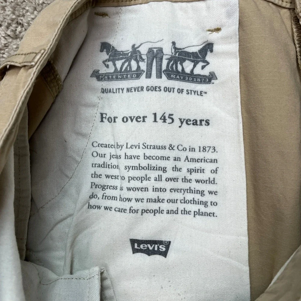 Levi's Cargo Shorts Mens 36 Khaki Tan Ripstop Flap Pocket Utility Outdoor EUC